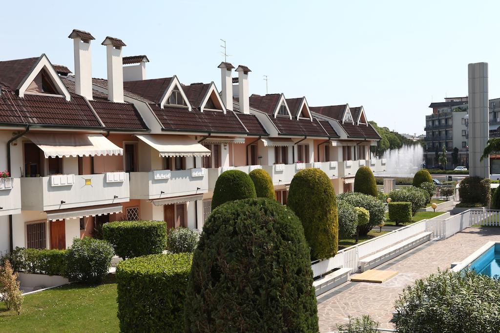 Residence Equilio Family Apartments Lido di Jesolo Exterior photo